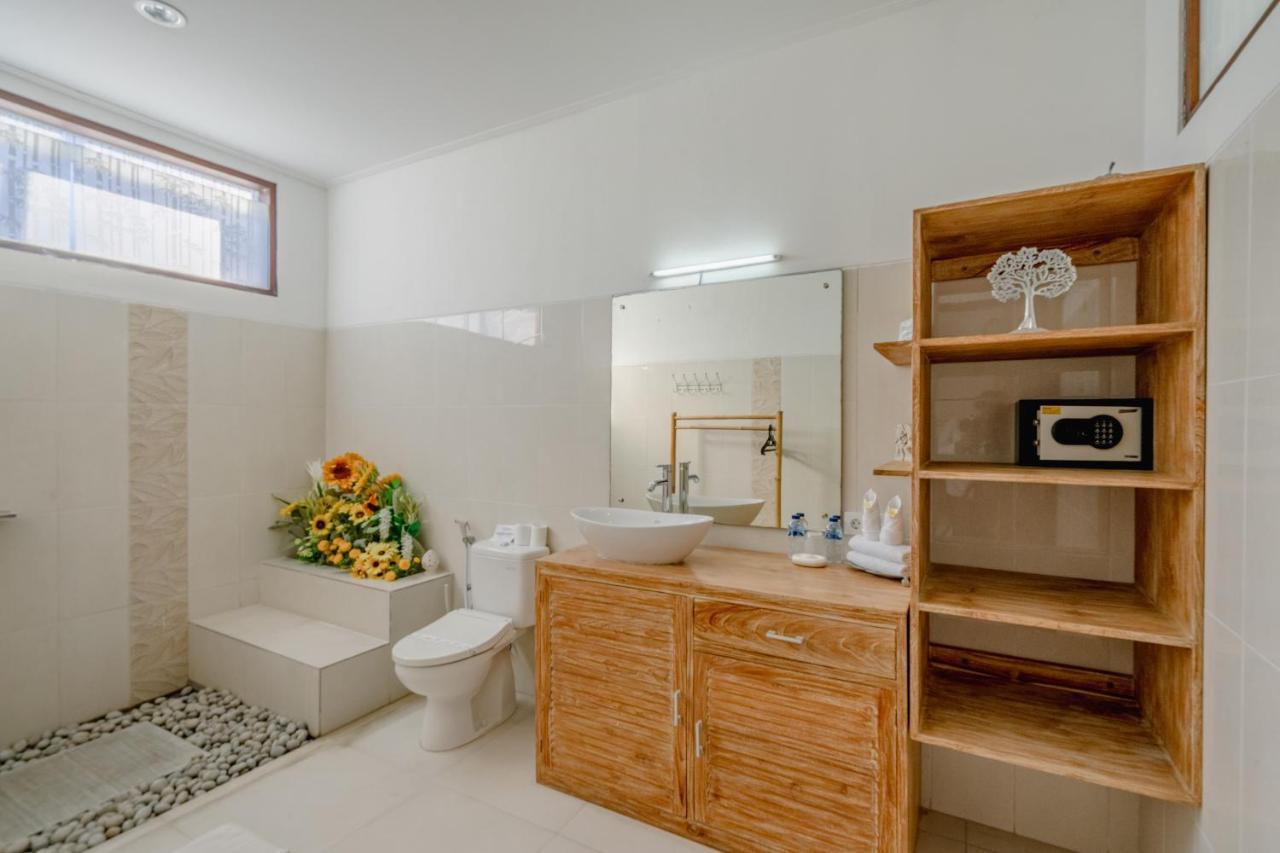 Villa Alleira Seminyak By Best Deals Asia Hospitality Eksteriør billede