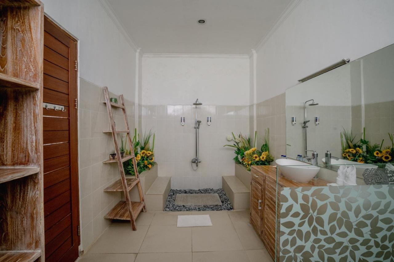 Villa Alleira Seminyak By Best Deals Asia Hospitality Eksteriør billede