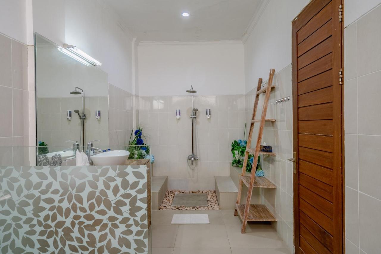 Villa Alleira Seminyak By Best Deals Asia Hospitality Eksteriør billede
