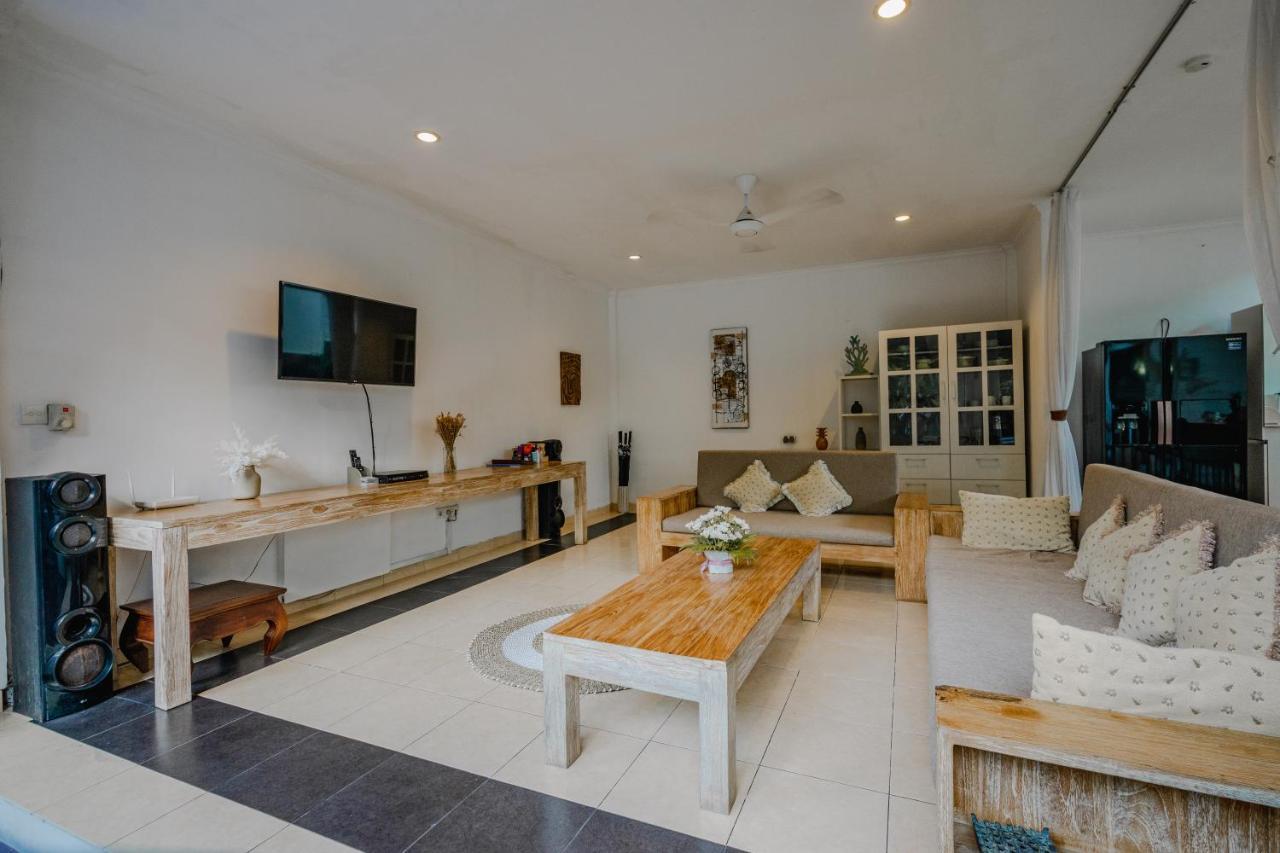 Villa Alleira Seminyak By Best Deals Asia Hospitality Eksteriør billede
